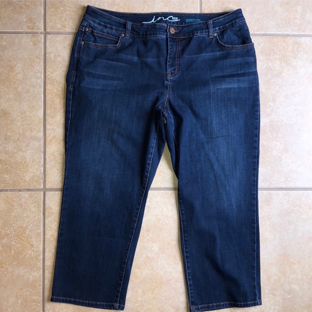 INC 16w skinny crop jeans